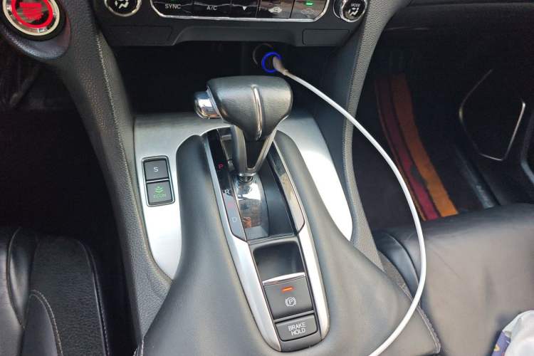 Used Honda Avancier 2017 240TURBO Two-Wheel Drive Comfort Version Gear Lever