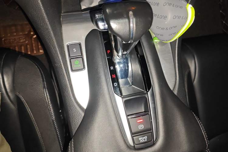 Used Honda Avancier 2017 240TURBO Two-Wheel Drive Comfort Version Gear Lever