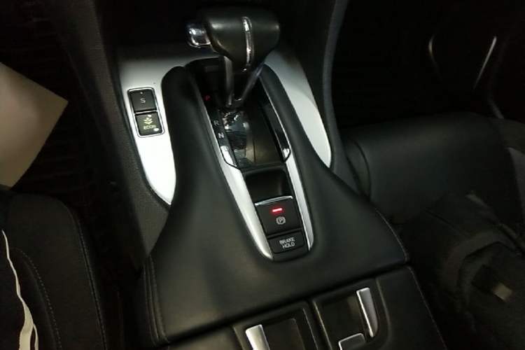 Used Honda Avancier 2017 240TURBO Two-Wheel Drive Luxury Edition Gear Lever