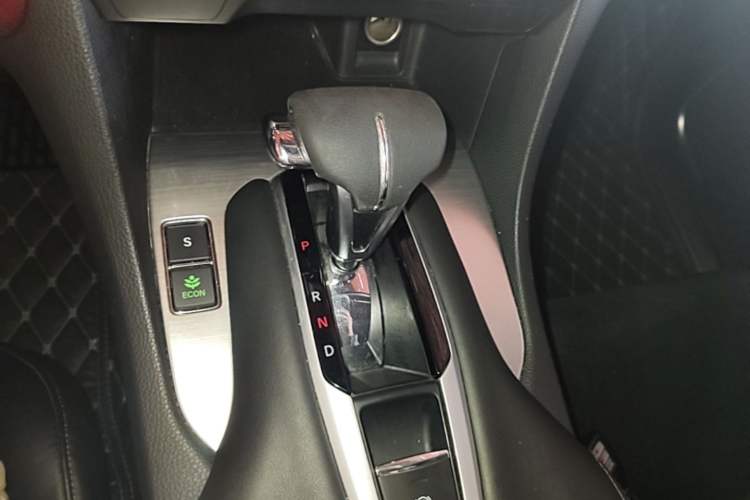 Used Honda Avancier 2017 240TURBO Two-Wheel Drive Elite Edition Gear Lever