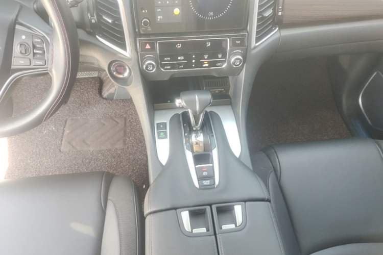 Used Honda Avancier 2017 240TURBO Two-Wheel Drive Comfort Version Gear Lever