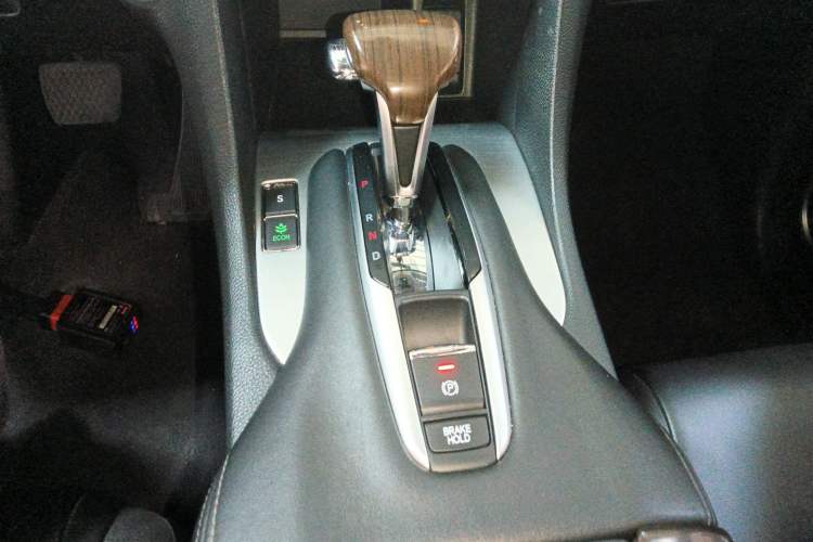 Used Honda Avancier 2017 240TURBO Two-Wheel Drive Comfort Version Gear Lever