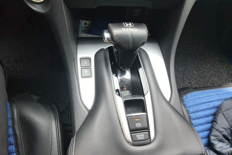 Used Honda Avancier 2017 240TURBO Two-Wheel Drive Elite Edition Gear Lever