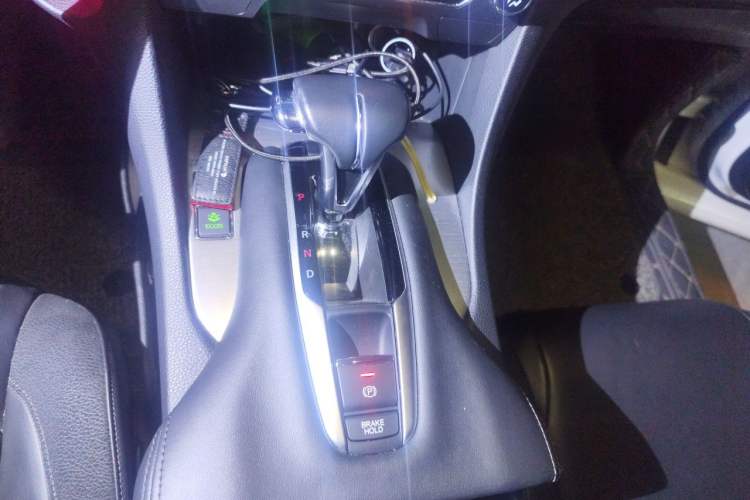 Used Honda Avancier 2017 240TURBO Two-Wheel Drive Comfort Version Gear Lever