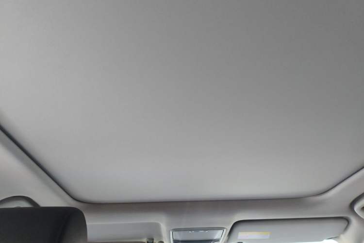 Used Honda Avancier 2017 240TURBO Two-Wheel Drive Premium Edition Headliner