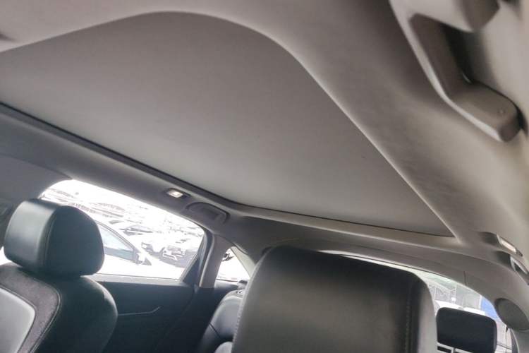 Used Honda Avancier 2017 240TURBO Two-Wheel Drive Luxury Edition Headliner