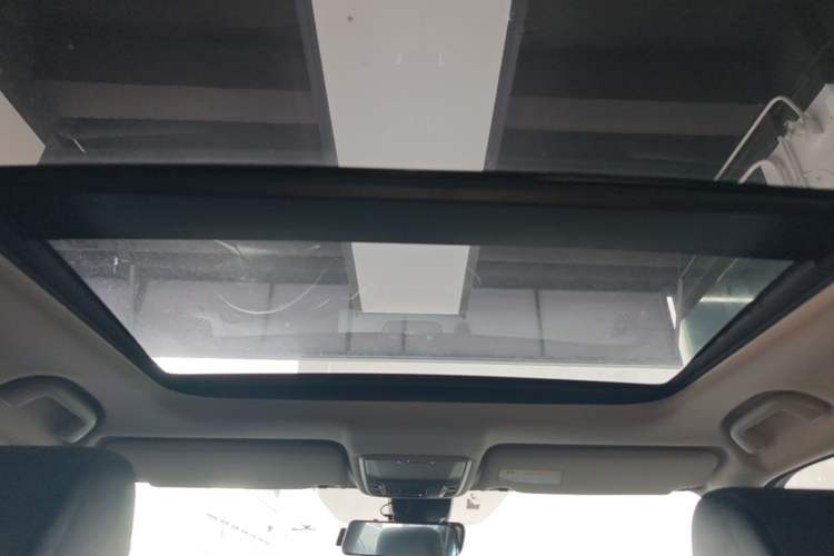 Used Honda Avancier 2017 240TURBO Two-Wheel Drive Premium Edition Headliner