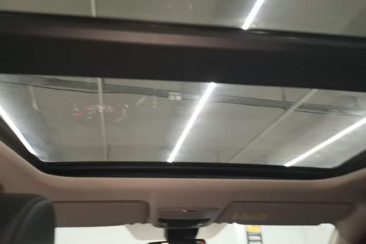 Used Honda Avancier 2017 240TURBO Two-Wheel Drive Premium Edition Headliner