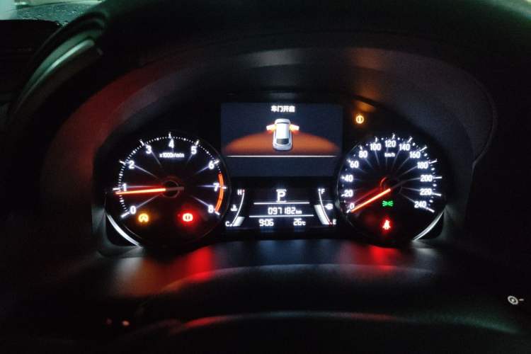 Used Honda Avancier 2017 240TURBO Two-Wheel Drive Comfort Version Instrument Cluster