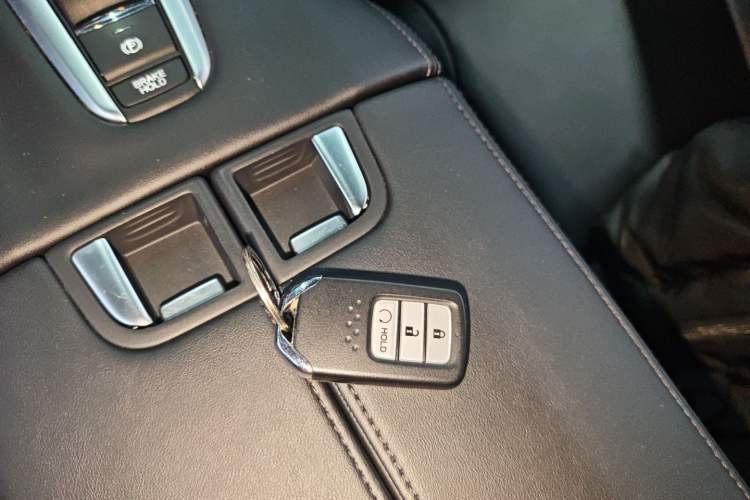 Used Honda Avancier 2017 240TURBO Two-Wheel Drive Luxury Edition Interior 1