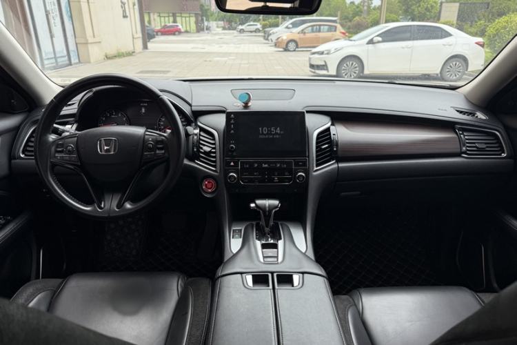 Used Honda Avancier 2017 240TURBO Two-Wheel Drive Premium Edition Interior 1