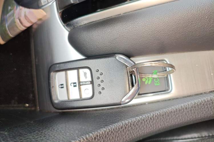 Used Honda Avancier 2017 240TURBO Two-Wheel Drive Premium Edition Interior 1