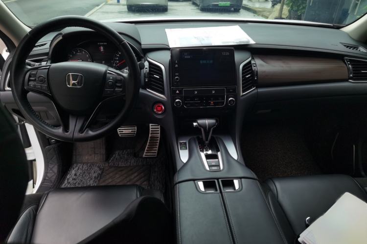 Used Honda Avancier 2017 240TURBO Two-Wheel Drive Premium Edition Interior 2