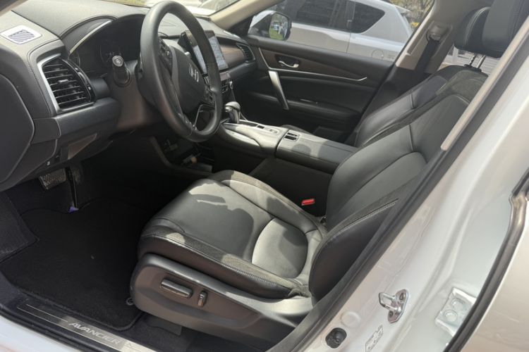 Used Honda Avancier 2017 240TURBO Two-Wheel Drive Luxury Edition Interior 2