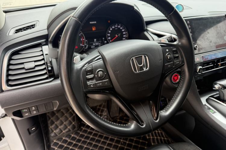 Used Honda Avancier 2017 240TURBO Two-Wheel Drive Premium Edition Interior 2