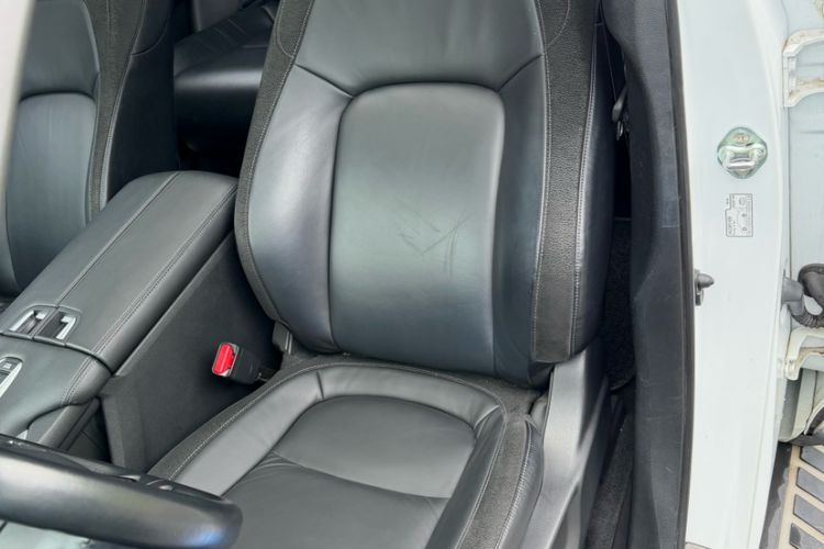 Used Honda Avancier 2017 240TURBO Two-Wheel Drive Premium Edition Interior 3