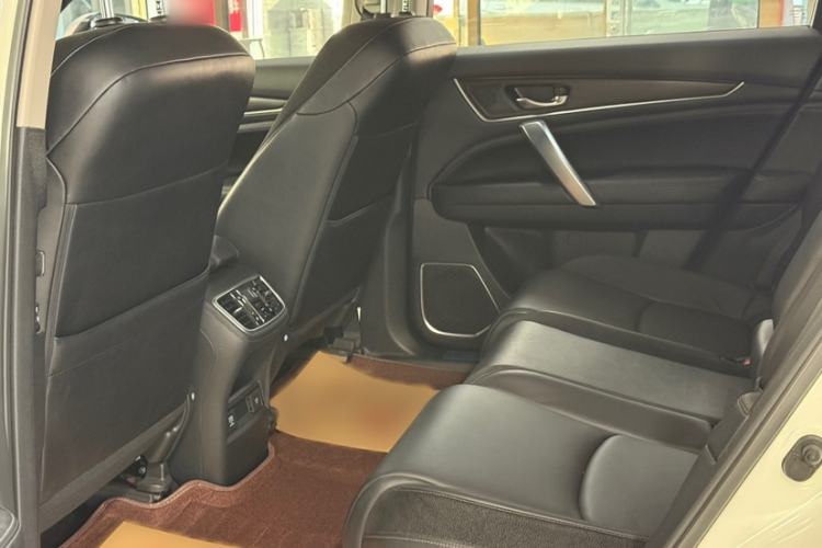 Used Honda Avancier 2017 240TURBO Two-Wheel Drive Luxury Edition Interior 3