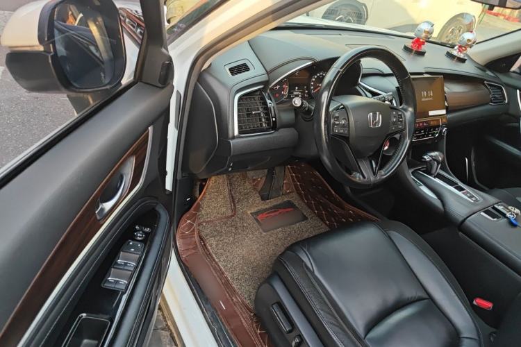 Used Honda Avancier 2017 240TURBO Two-Wheel Drive Luxury Edition Interior 3