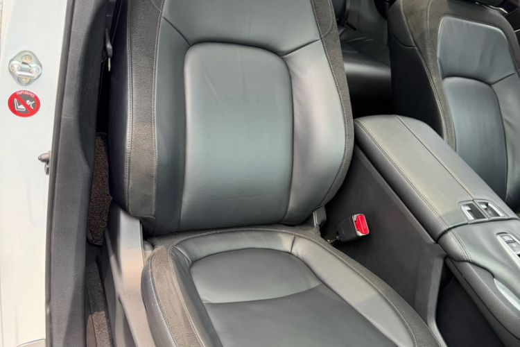 Used Honda Avancier 2017 240TURBO Two-Wheel Drive Premium Edition Interior 4