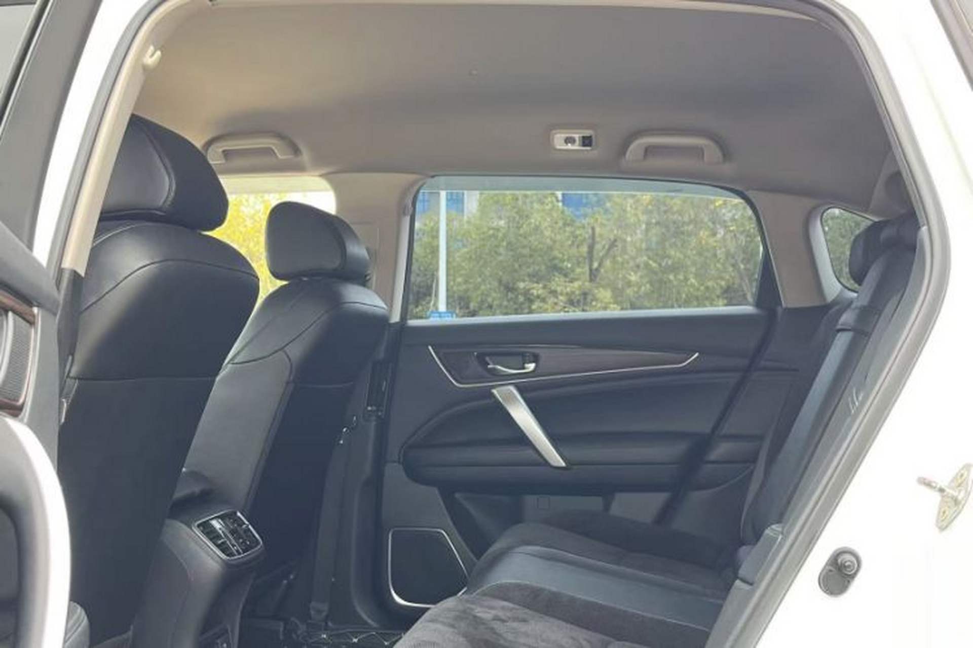 Used Honda Avancier 2017 240TURBO Two-Wheel Drive Elite Edition Interior 4