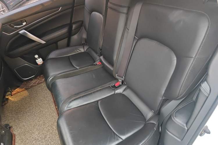 Used Honda Avancier 2017 240TURBO Two-Wheel Drive Luxury Edition Interior 4