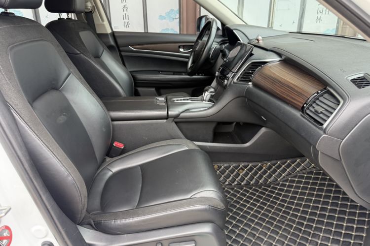 Used Honda Avancier 2017 240TURBO Two-Wheel Drive Premium Edition Interior 5