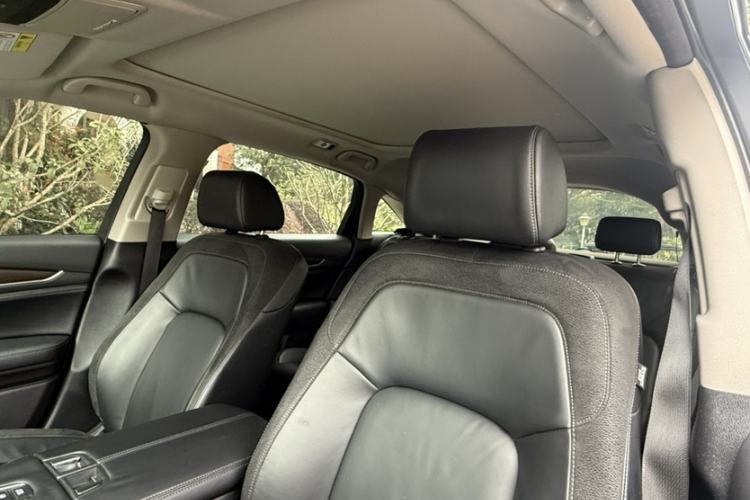 Used Honda Avancier 2017 240TURBO Two-Wheel Drive Luxury Edition Interior 7
