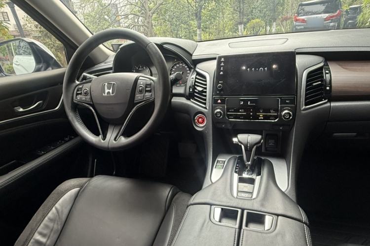 Used Honda Avancier 2017 240TURBO Two-Wheel Drive Luxury Edition Interior 8