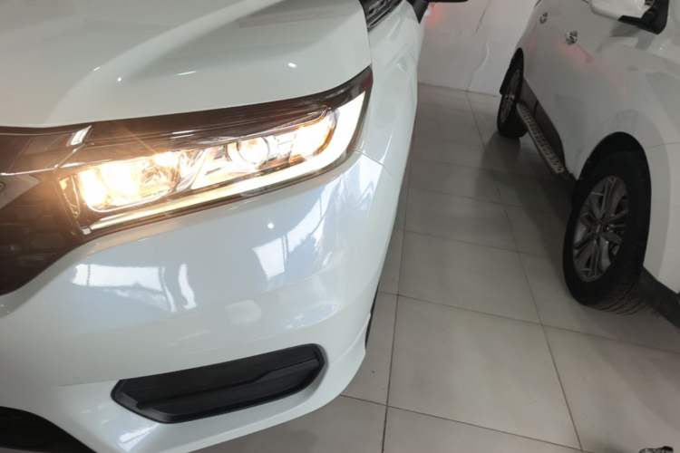 Used Honda Avancier 2017 240TURBO Two-Wheel Drive Elite Edition Left Front Headlight