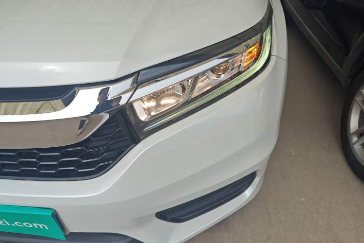 Used Honda Avancier 2017 240TURBO Two-Wheel Drive Comfort Version Left Front Headlight