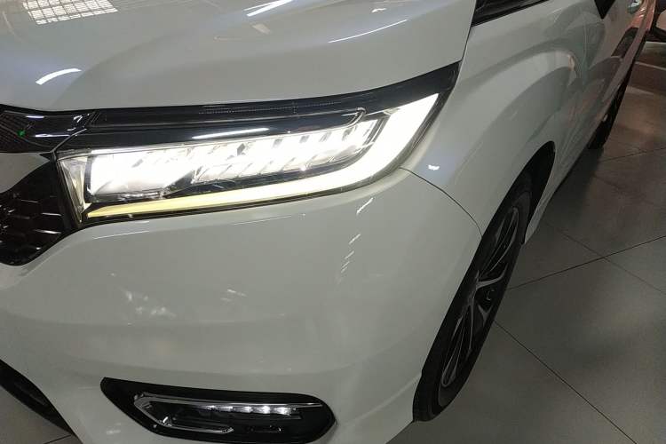 Used Honda Avancier 2017 240TURBO Two-Wheel Drive Premium Edition Left Front Headlight