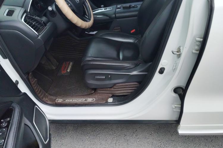 Used Honda Avancier 2017 370TURBO 2WD Luxury Edition Left Front Seat