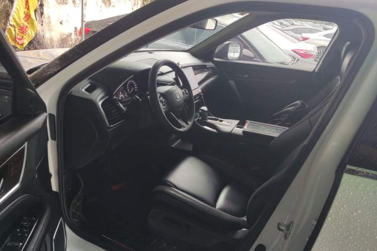 Used Honda Avancier 2017 240TURBO Two-Wheel Drive Luxury Edition Left Front Seat