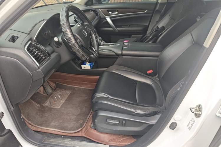 Used Honda Avancier 2017 240TURBO Two-Wheel Drive Luxury Edition Left Front Seat
