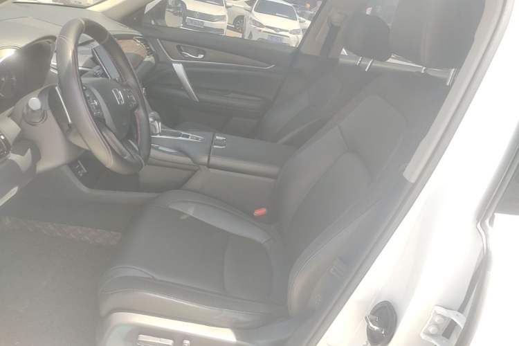 Used Honda Avancier 2017 240TURBO Two-Wheel Drive Comfort Version Left Front Seat