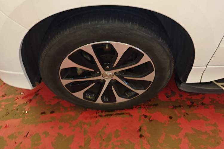 Used Honda Avancier 2017 240TURBO Two-Wheel Drive Elite Edition Left Front Wheel Hub