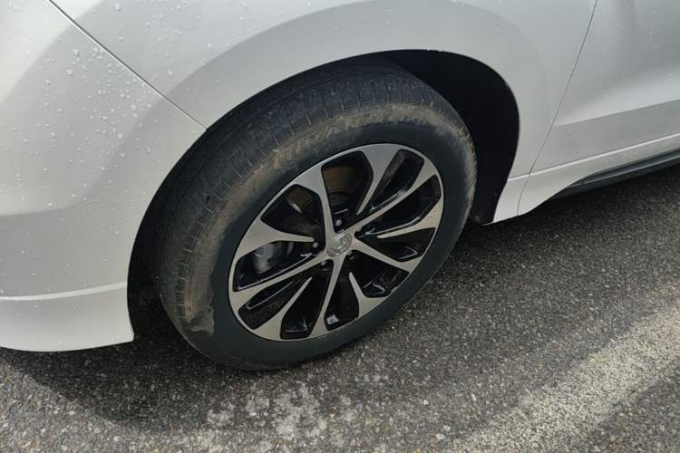 Used Honda Avancier 2017 240TURBO Two-Wheel Drive Elite Edition Left Front Wheel Hub