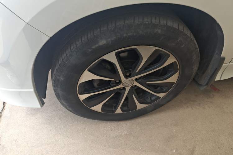 Used Honda Avancier 2017 240TURBO Two-Wheel Drive Comfort Version Left Front Wheel Hub
