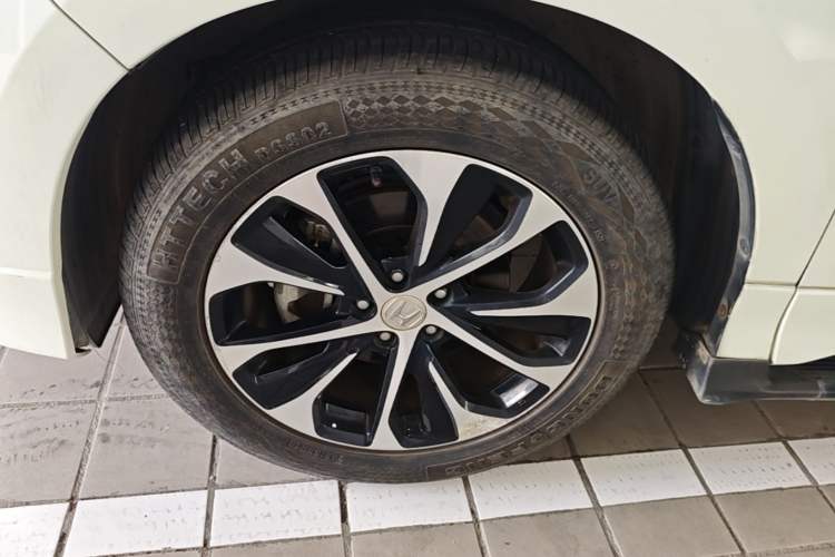 Used Honda Avancier 2017 240TURBO Two-Wheel Drive Comfort Version Left Front Wheel Hub