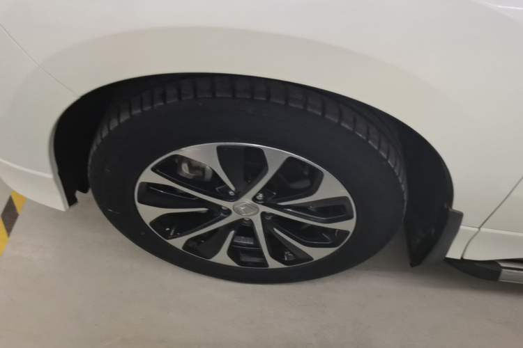Used Honda Avancier 2017 240TURBO Two-Wheel Drive Premium Edition Left Front Wheel Hub