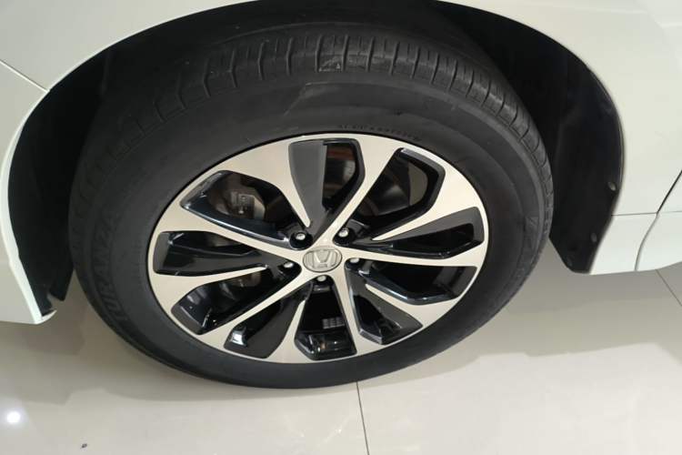 Used Honda Avancier 2017 240TURBO Two-Wheel Drive Comfort Version Left Front Wheel Hub