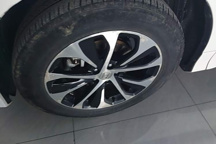 Used Honda Avancier 2017 240TURBO Two-Wheel Drive Comfort Version Left Front Wheel Hub