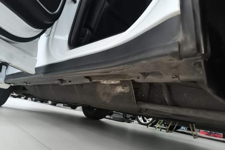 Used Honda Avancier 2017 240TURBO Two-Wheel Drive Luxury Edition Left Side Sill