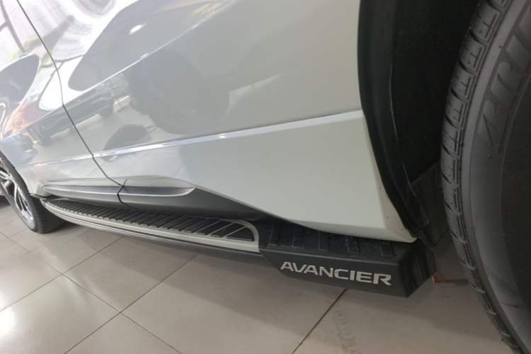 Used Honda Avancier 2017 240TURBO Two-Wheel Drive Elite Edition Left Side Sill