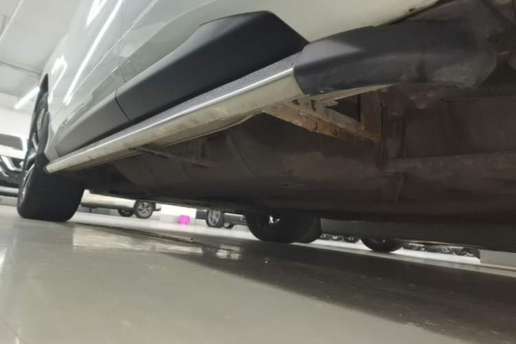Used Honda Avancier 2017 240TURBO Two-Wheel Drive Premium Edition Left Side Sill