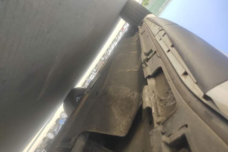 Used Honda Avancier 2017 240TURBO Two-Wheel Drive Comfort Version Left Side Sill
