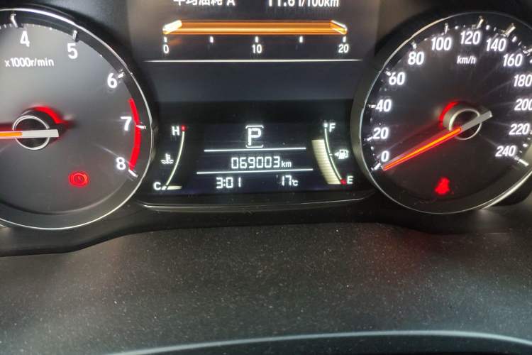 Used Honda Avancier 2017 240TURBO Two-Wheel Drive Elite Edition Odometer Close Up
