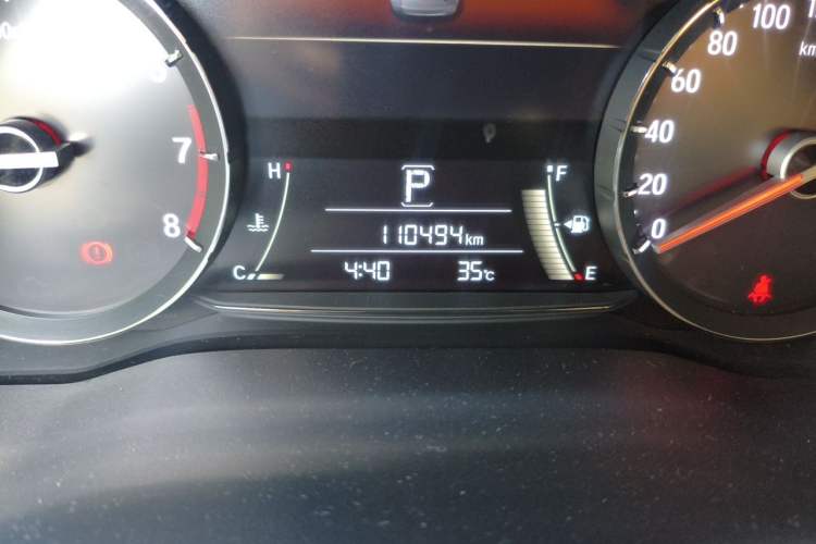 Used Honda Avancier 2017 240TURBO Two-Wheel Drive Premium Edition Odometer Close Up