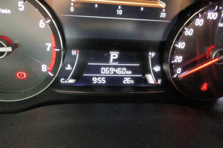Used Honda Avancier 2017 240TURBO Two-Wheel Drive Luxury Edition Odometer Close Up