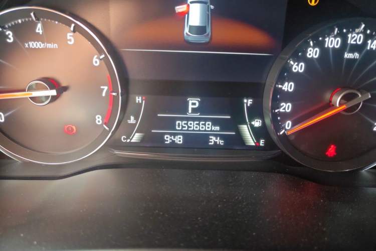 Used Honda Avancier 2017 240TURBO Two-Wheel Drive Premium Edition Odometer Close Up